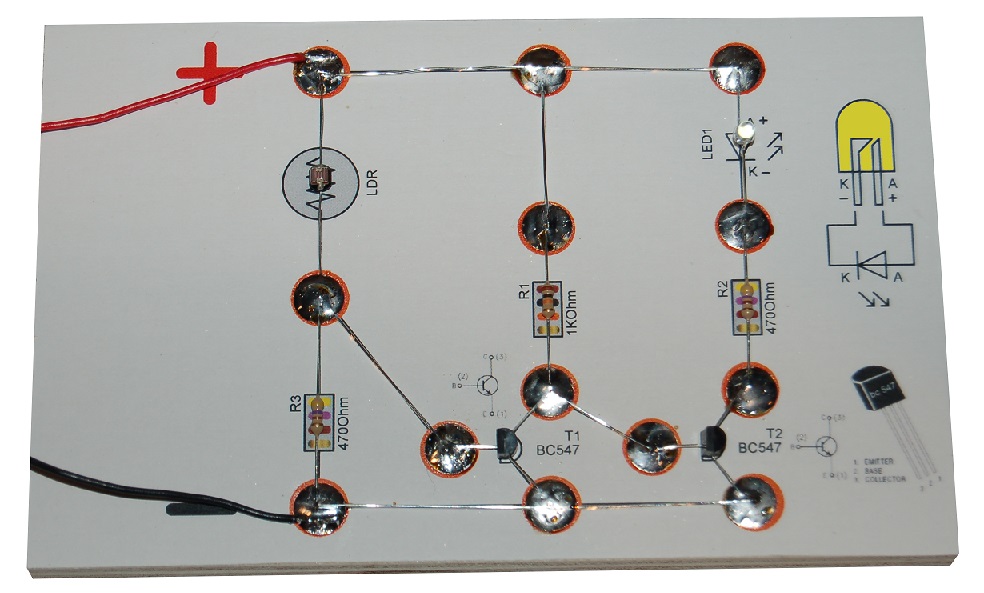 Nighty / Der kleine Elektroniker